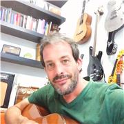 Clases de guitarra a domicilio en Madrid y Madrid Oeste